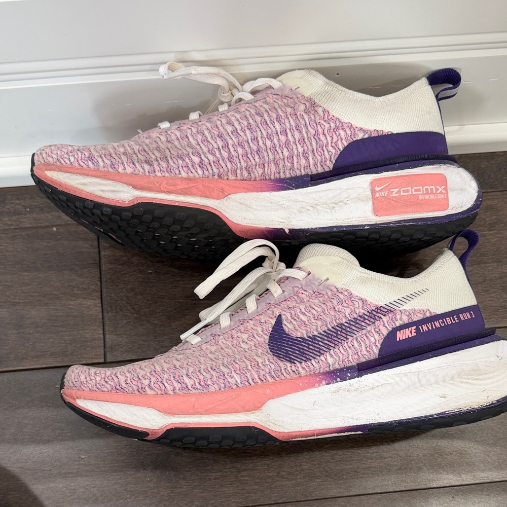 Nike Invincible Run 3 Women's Pink and Purple Shoes - Picture 6 of 6